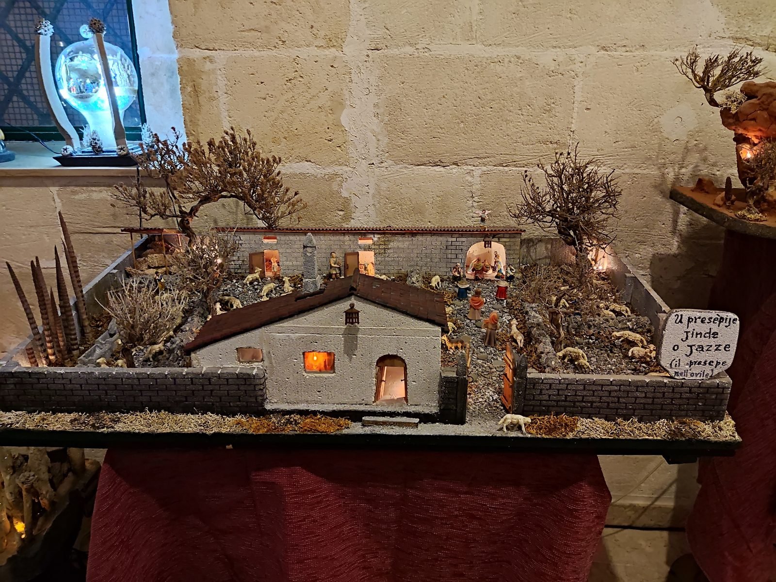 Fortezza Illuminata — presepe artigianale di Stefano De Pascale