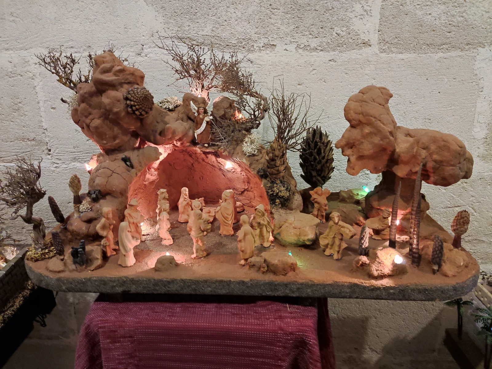 Tutto di una Terra Sola — presepe artigianale di Stefano De Pascale
