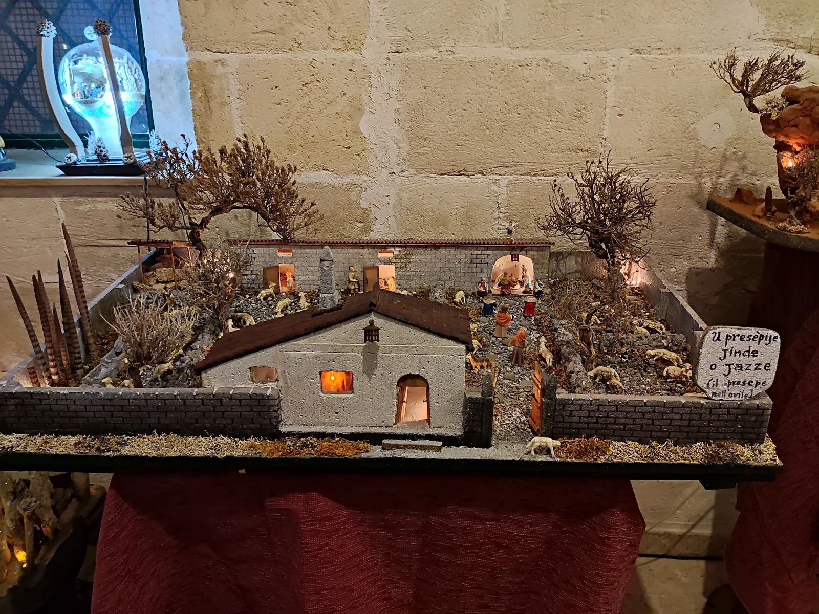 Il presepe Jinde o Jazze (l'ovile) — presepe artigianale di Stefano De Pascale