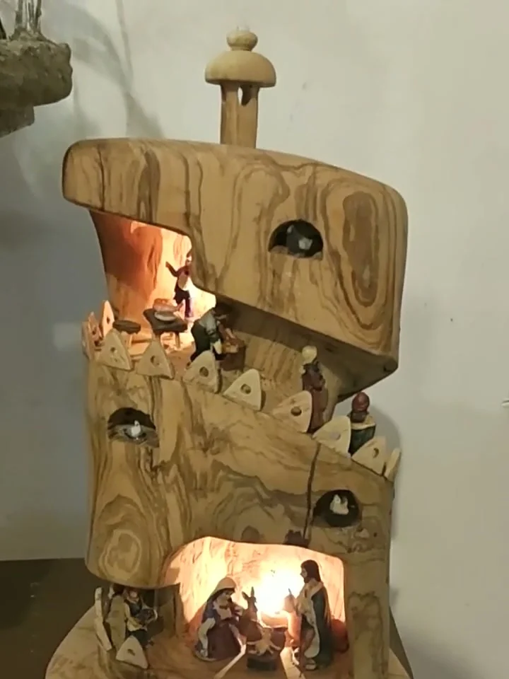La Torre d'Ulivo — presepe artigianale di Stefano De Pascale